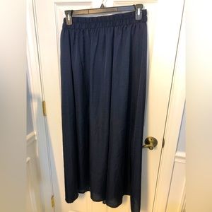 Lane Bryant full length navy blue skirt. Size 18/20. Elastic waist. NWT